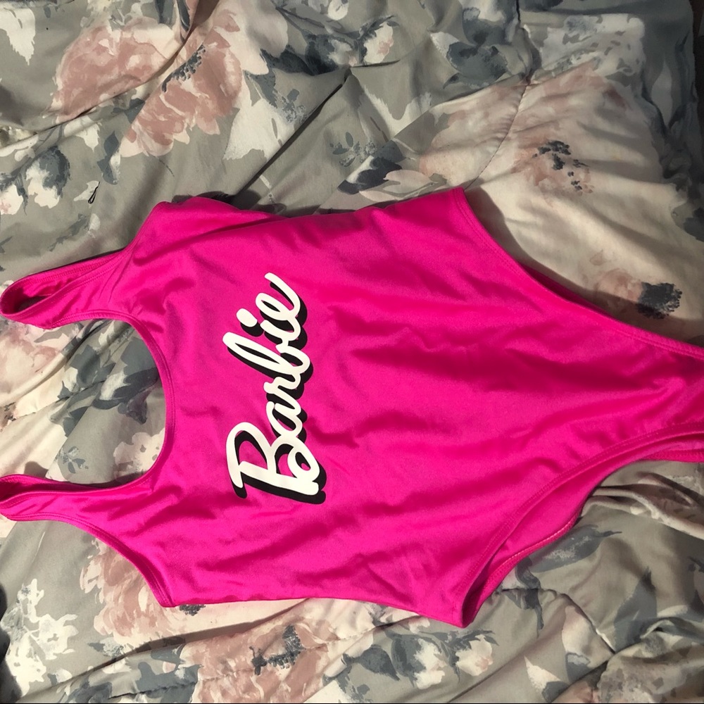 Barbie one piece 💞